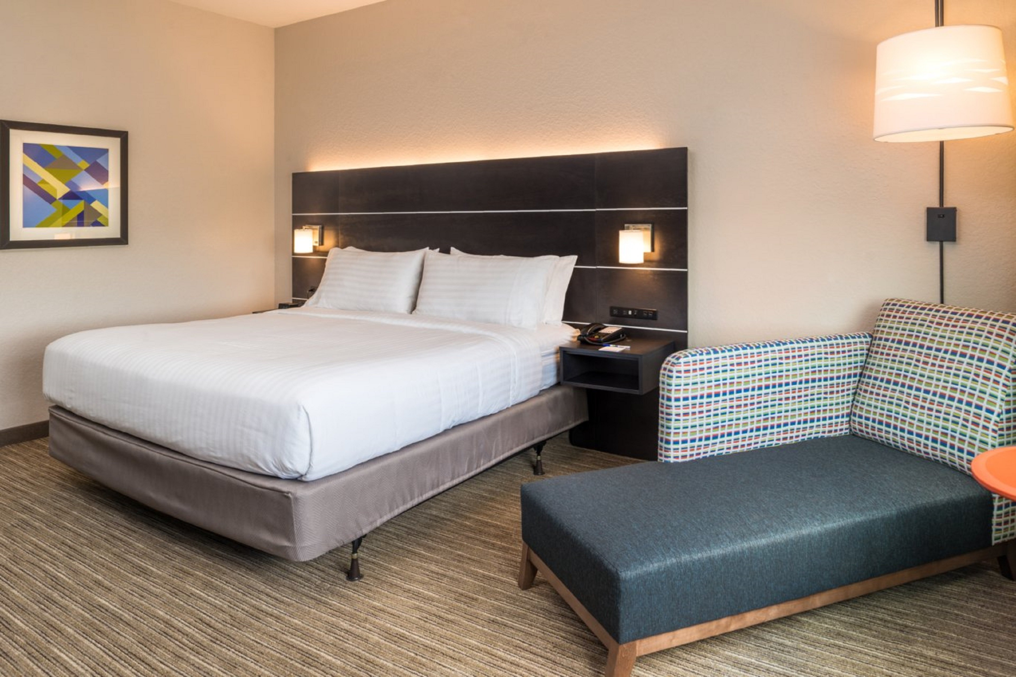 Holiday Inn Express Jacksonville East 17/39
