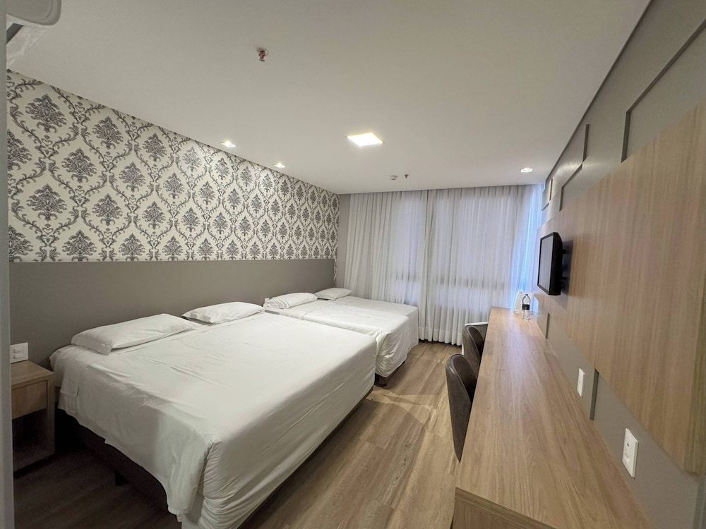 Hotel das Americas 11/48