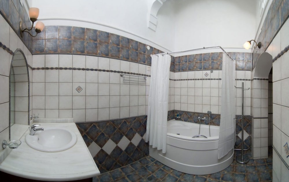 Suite, Sea View