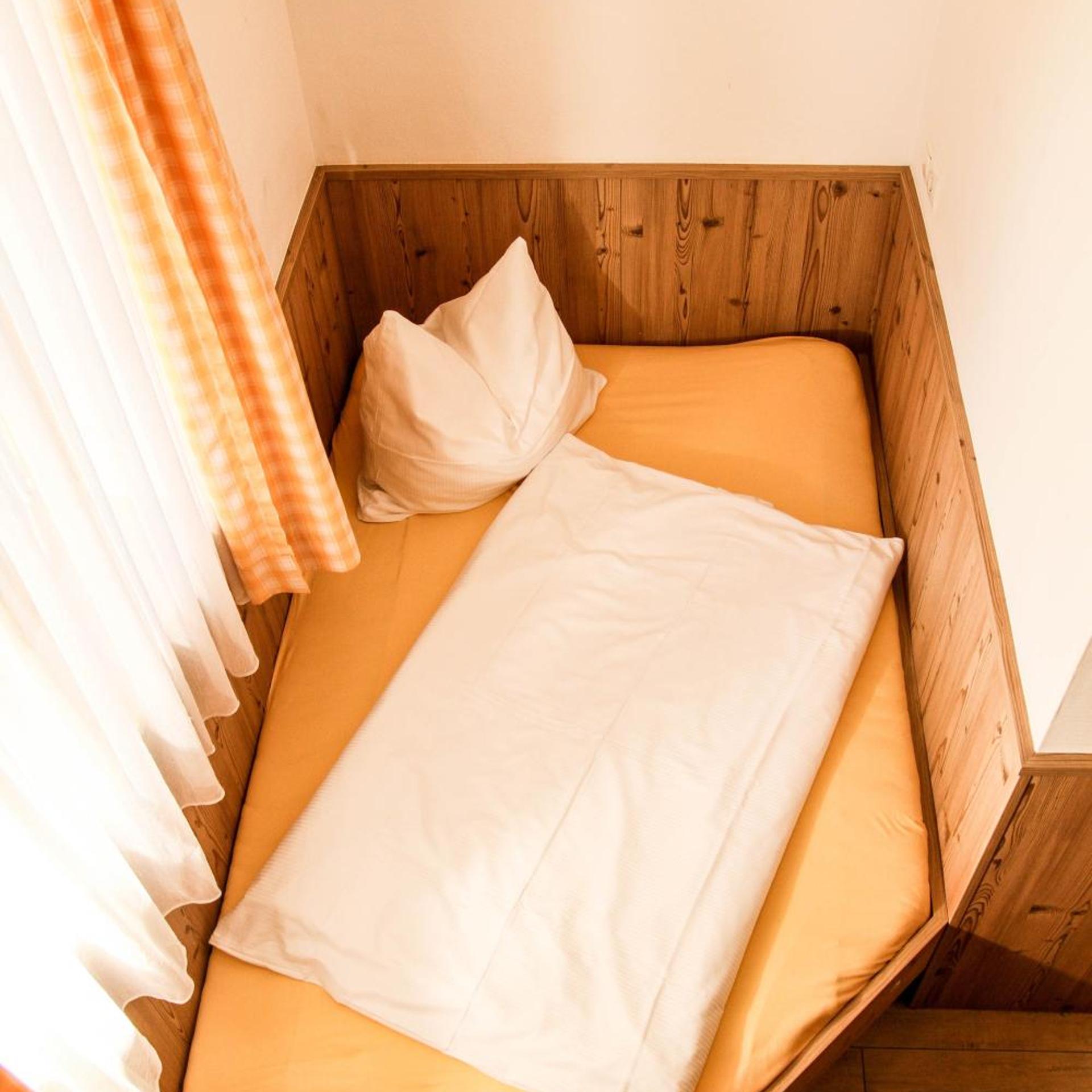 Hotel Pension Alpenrose 25/50