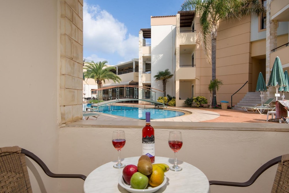 Creta Palm 8/68