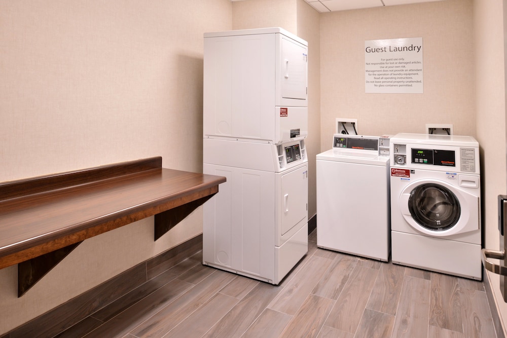 ホリデイ・イン エクスプレス & スイーツ ロマ リンダ - サンバーナーディーノ S(HOLIDAY INN EXPRESS AMP SUITESLOMA LINDA SAN BERNARDINO S) 写真2