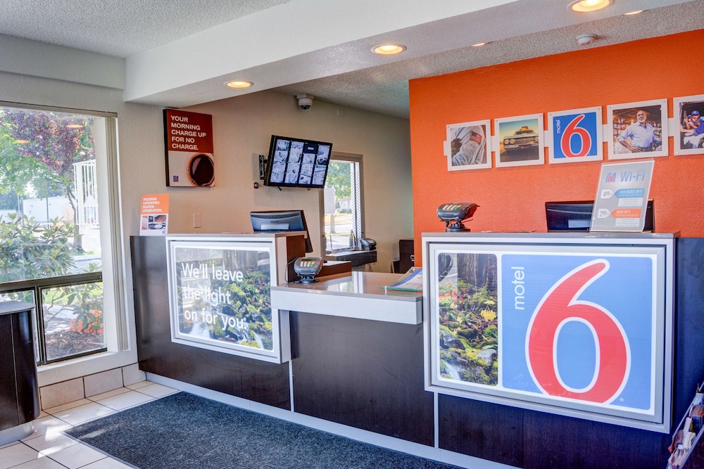 Motel6 Salem, OR 15/62