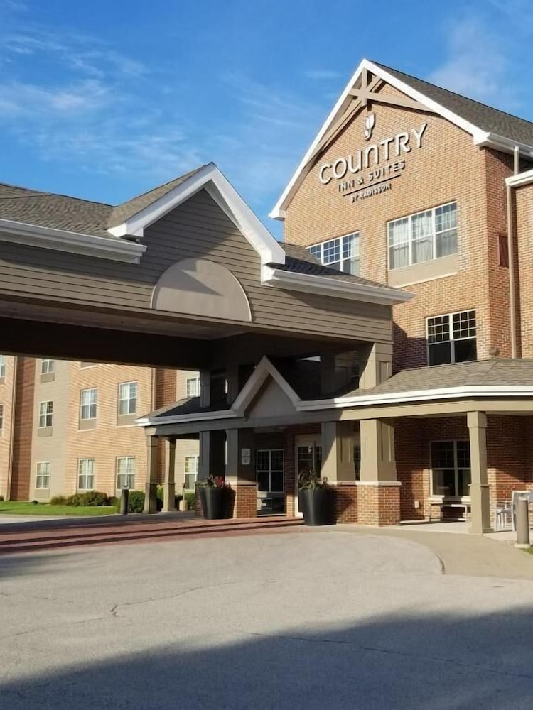 Country Inn Suites By Radisson Green Bay East Wi 5/55