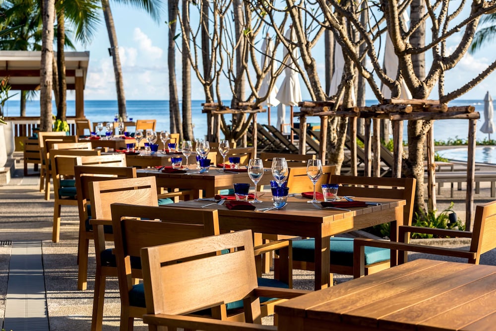 OUTRIGGER Koh Samui Beach Resort 65/85