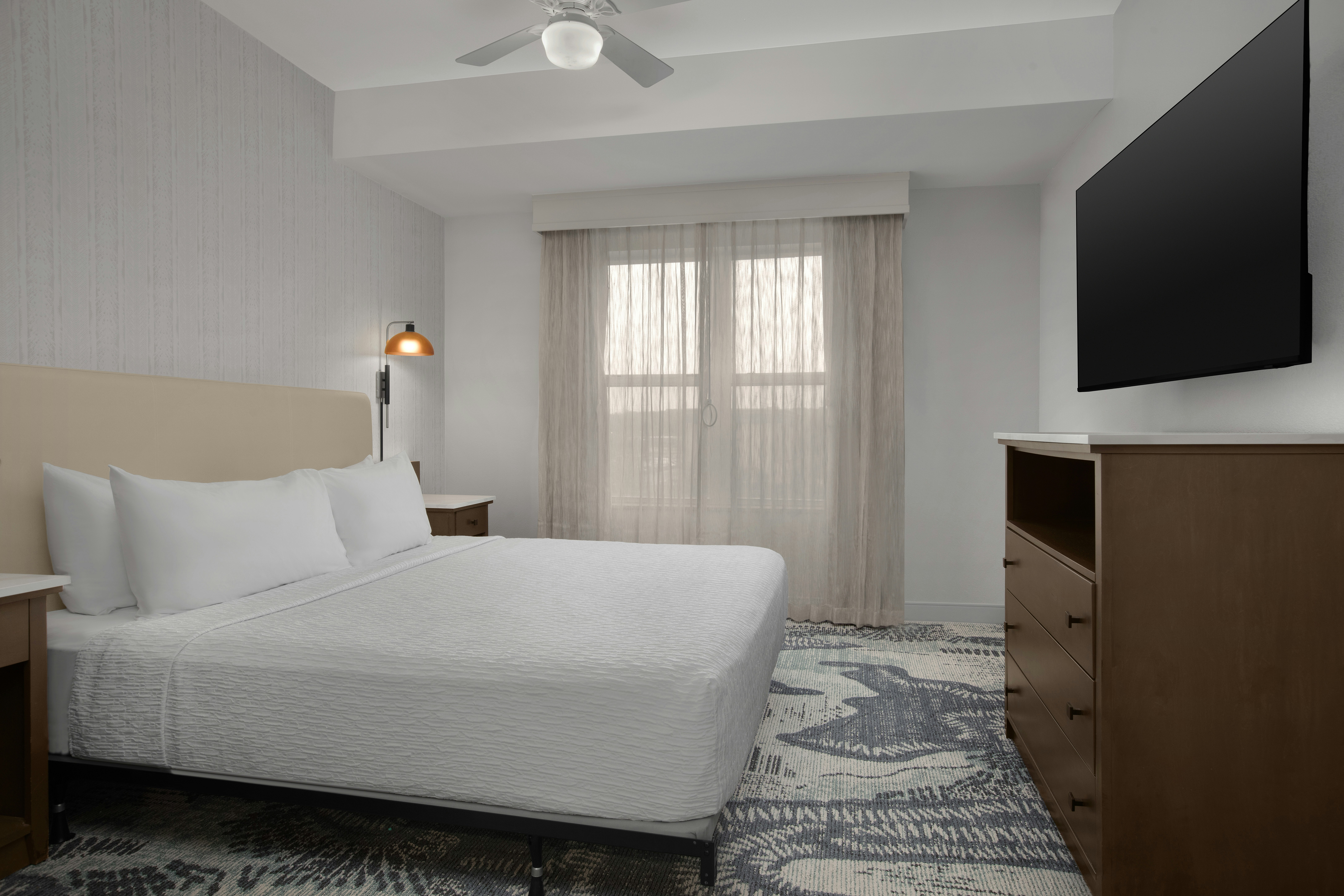 2 Bedrooms, Suite, King Bed, 2 Queen Beds, 2 Bathrooms
