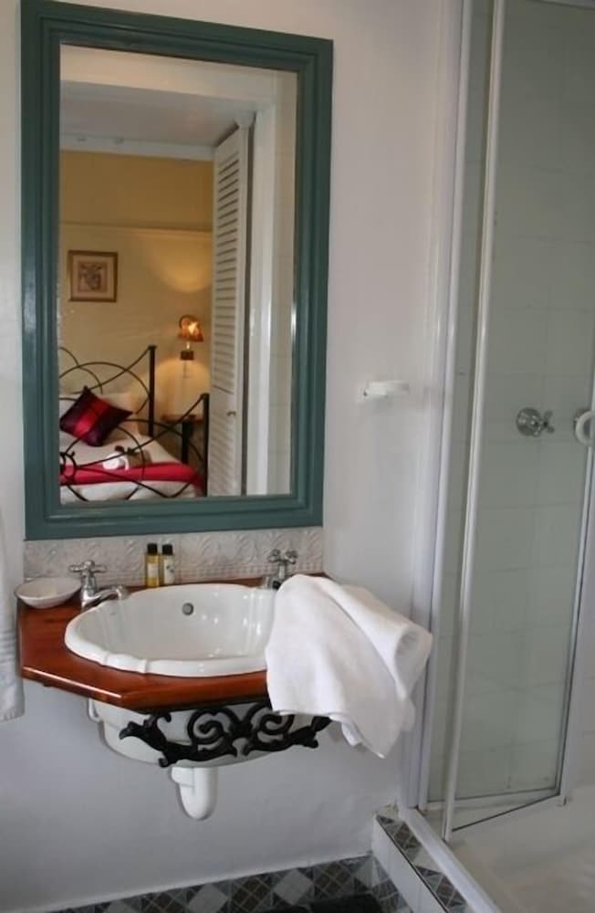 Knysna Wayside Inn 48/49