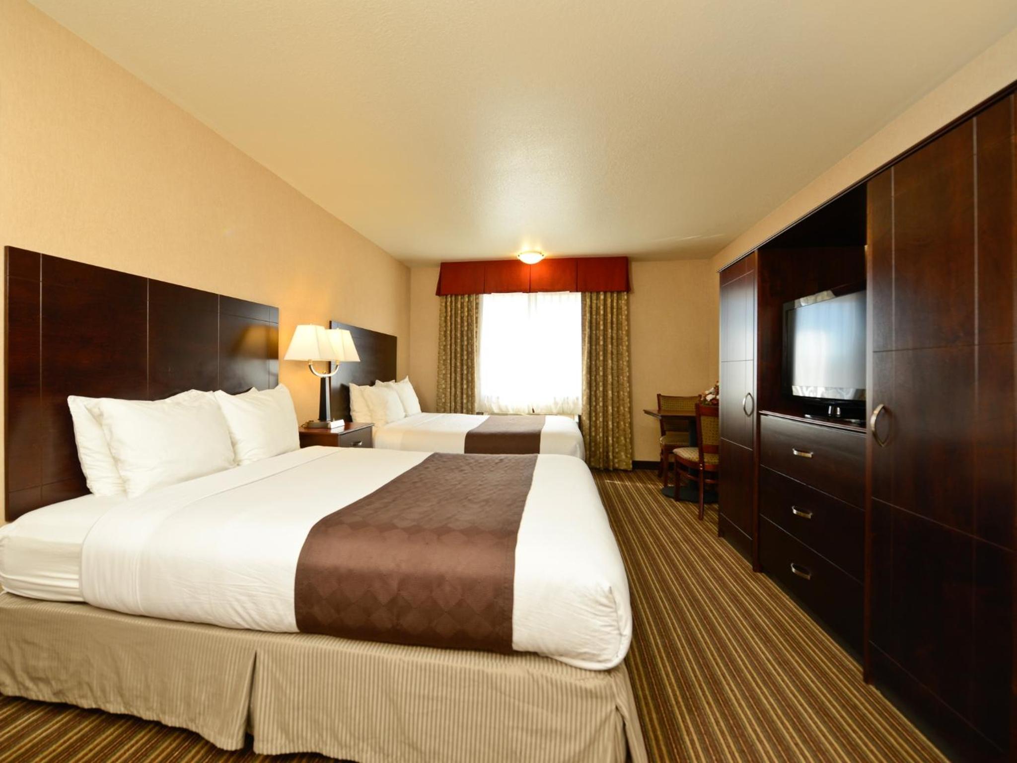 Yellowstone West Gate Hotel 17/51