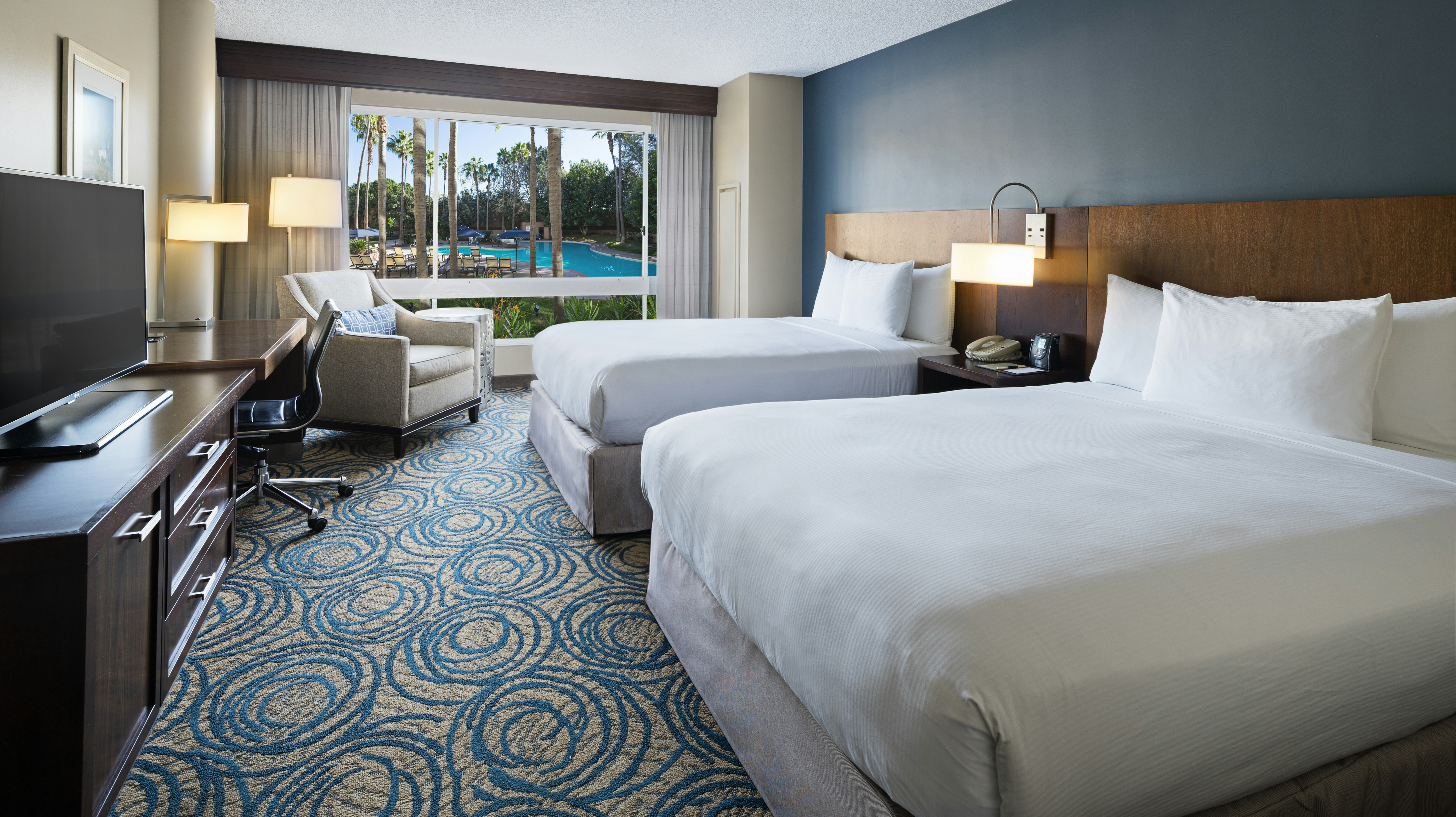 ROOM, 2 QUEEN BEDS, POOL VIEW