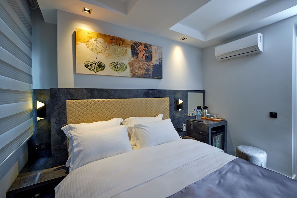 The Bold Hotel 17/45
