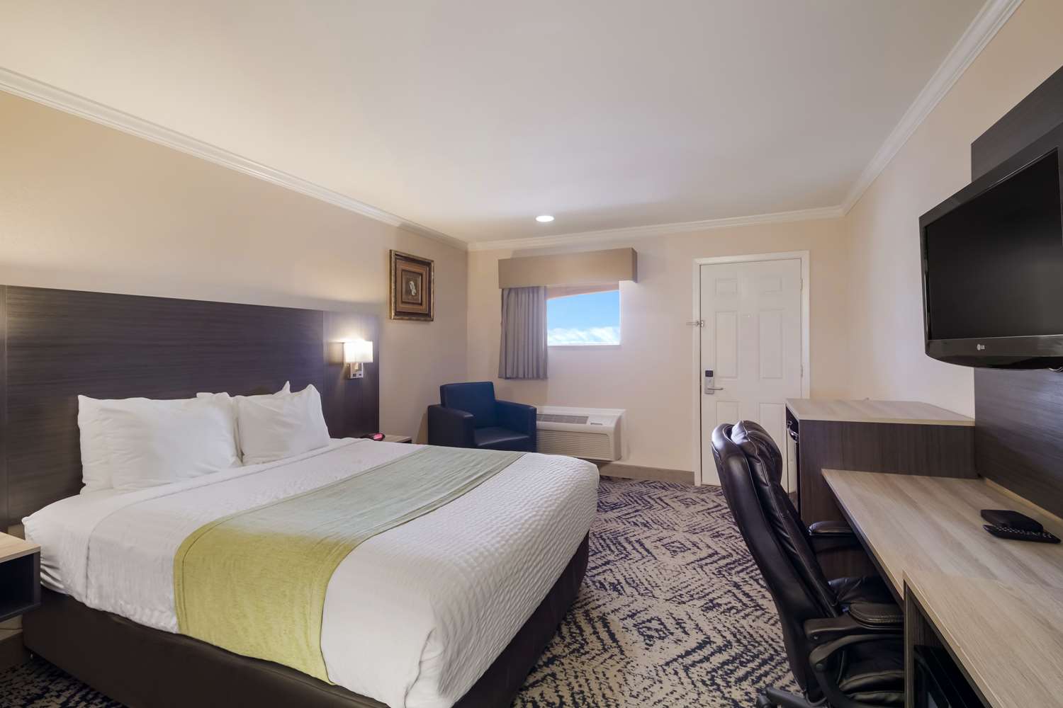 Room, Queen Bed