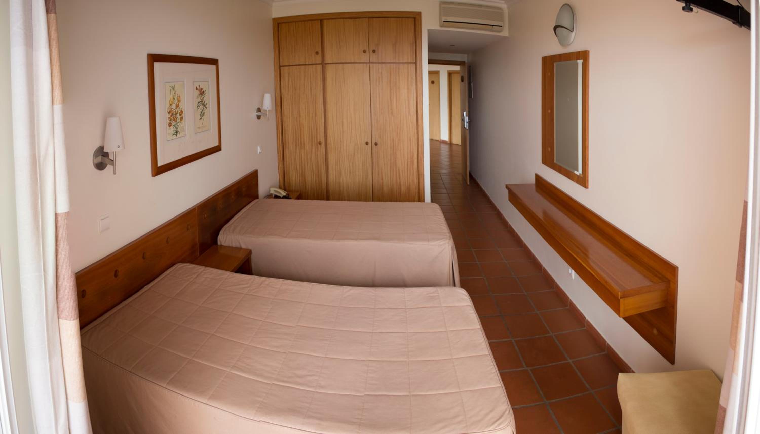 Hotel Areia Dourada 27/34