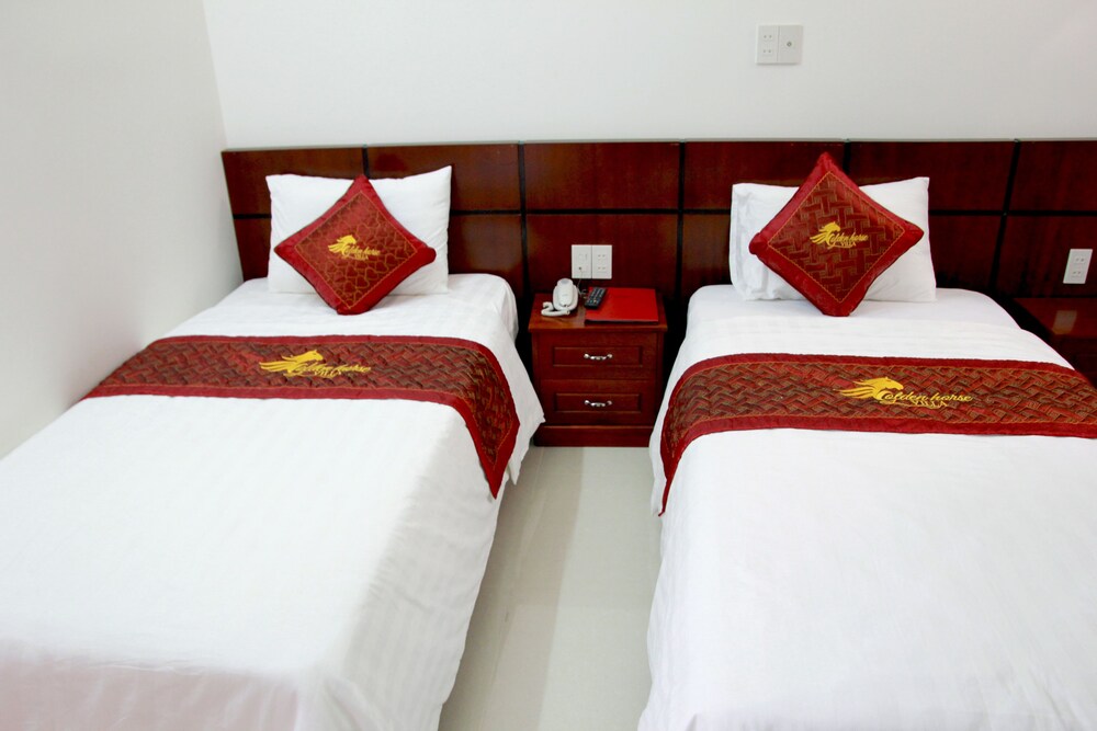 JUNIOR, TWIN BEDS