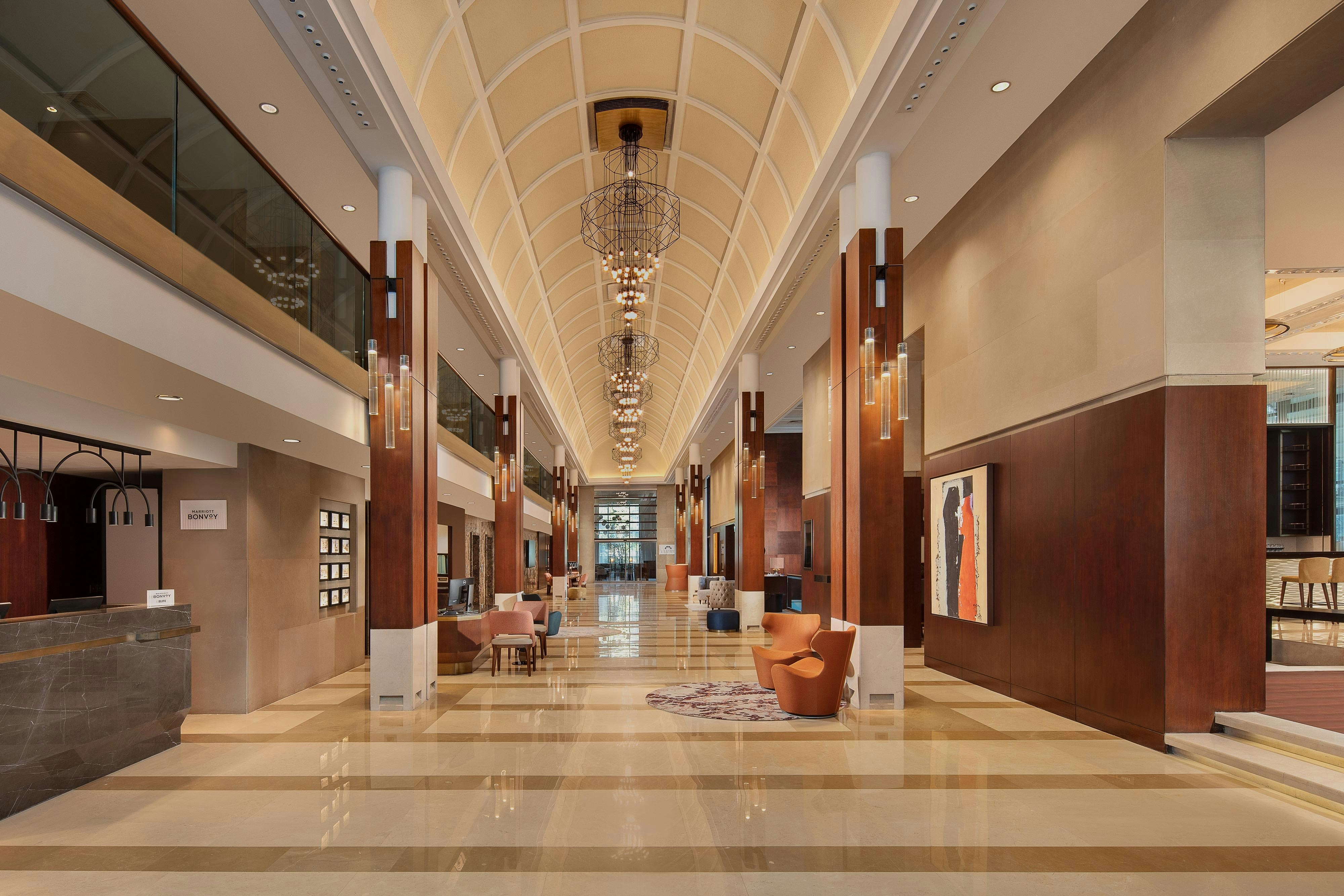 Lobby at Sheraton Istanbul Levent, ISTANBUL