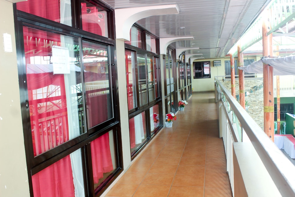 Nikitas Place Hotel 4/52