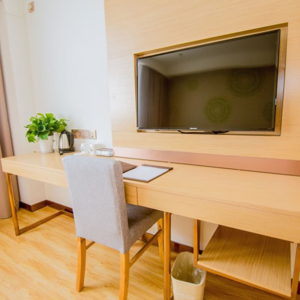 Greentree Inn Nantong Tongzhou Zhangzhishan Town Deli Square Express Hotel 24/29