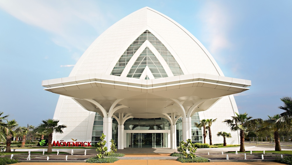 Movenpick Hotel & Convention Centre KLIA 2/63