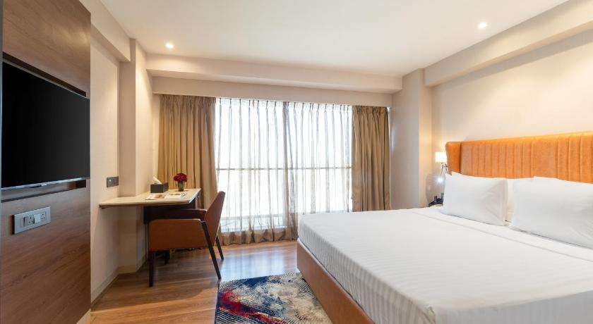 Clarks Inn Suites Hyderabad 8/24