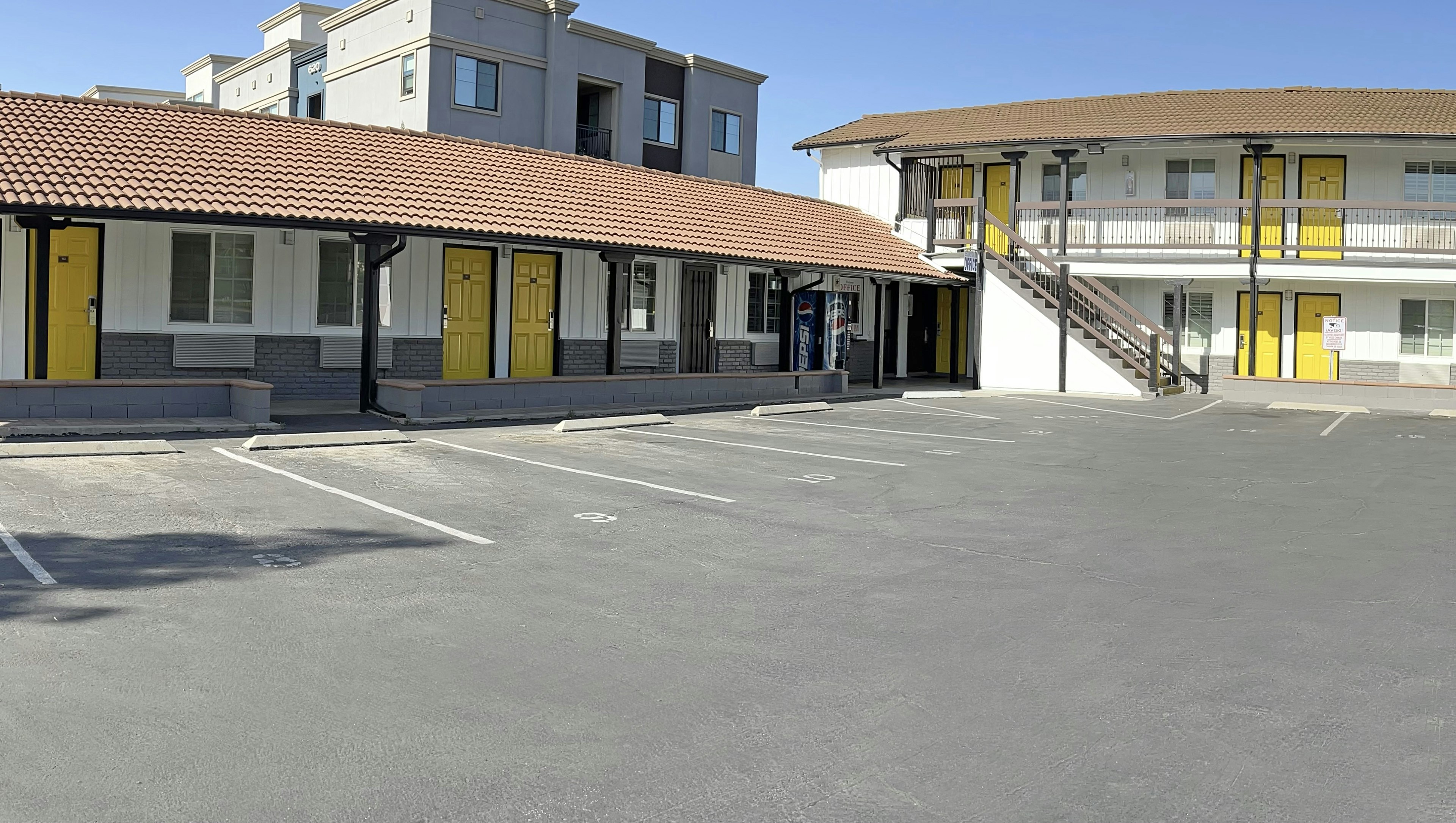 Escondido Inn 39/42