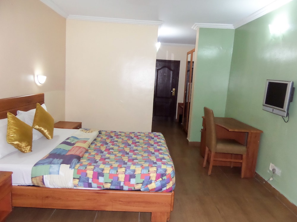 Le Real Hotel 9/56