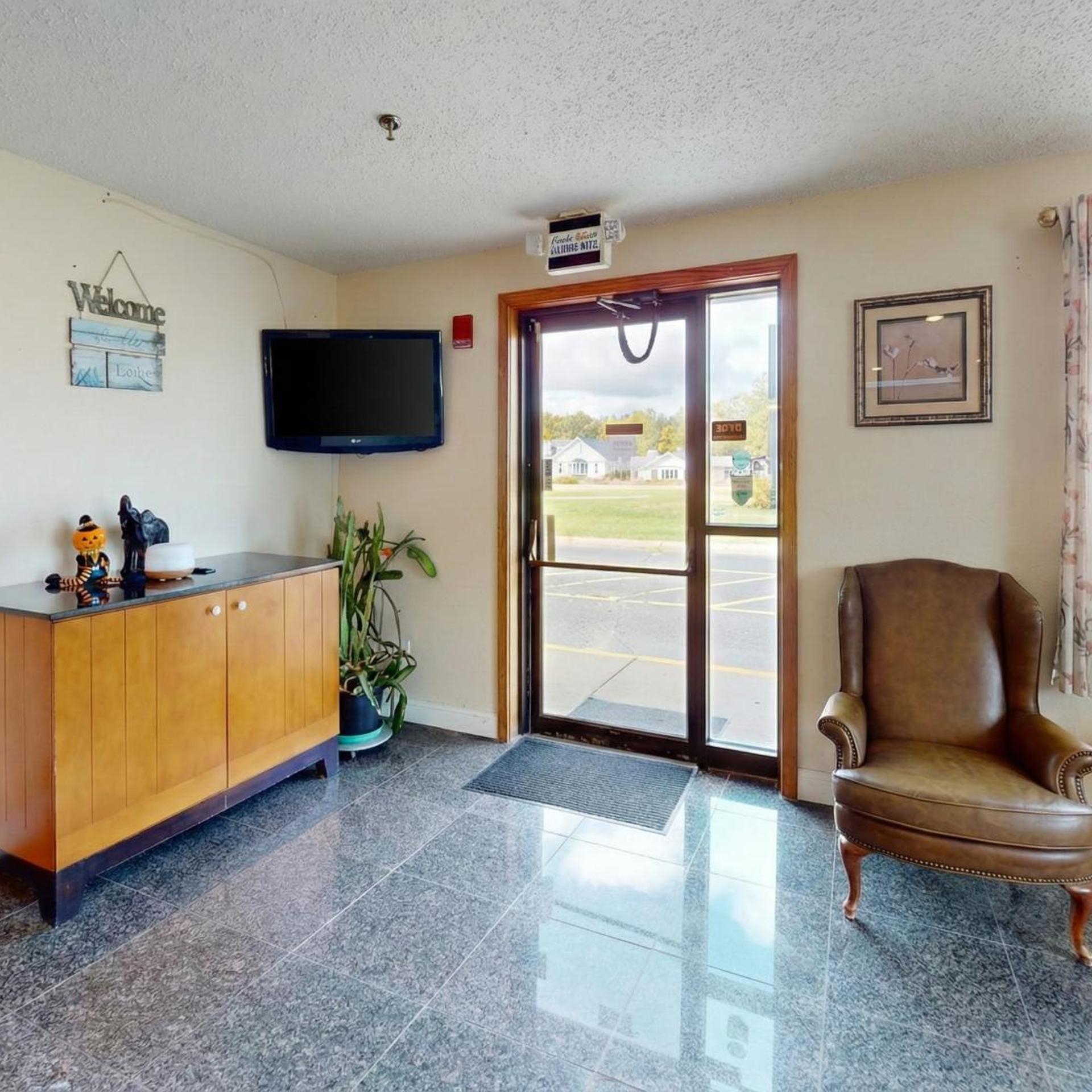 Oscoda Lakeside Hotel 3/50