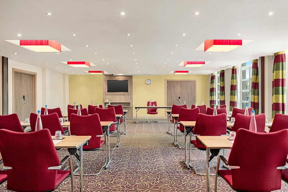 Holiday Inn Birmingham Airport 41/49