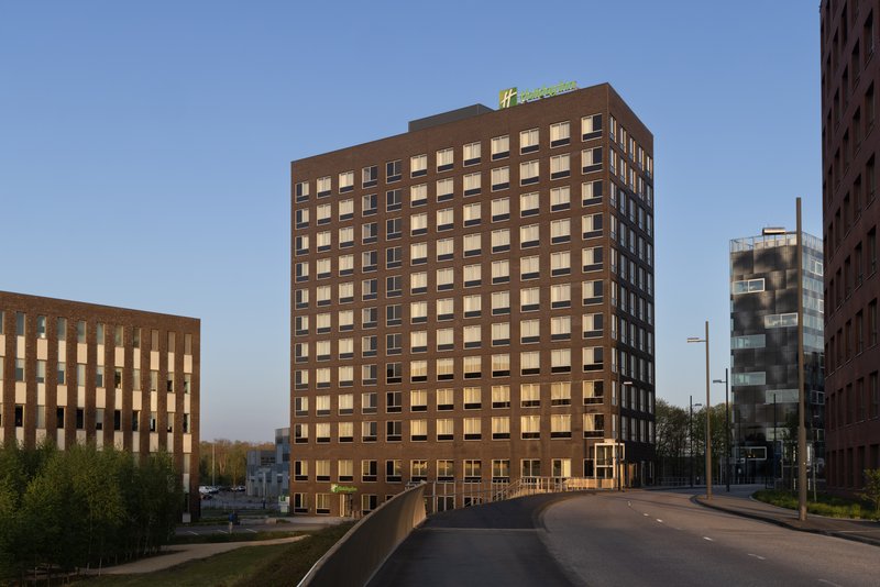 Holiday Inn Eindhoven Airport 5/50
