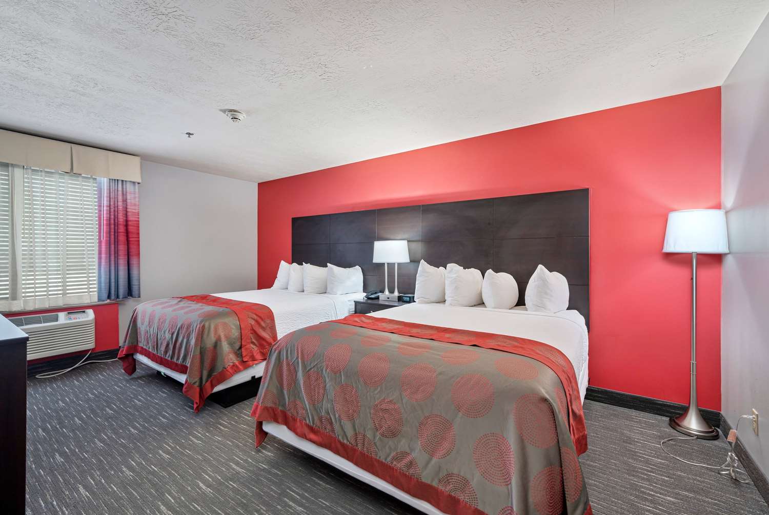 Ramada by Wyndham Sioux Falls Airport-Waterpark & Event Ctr 7/39