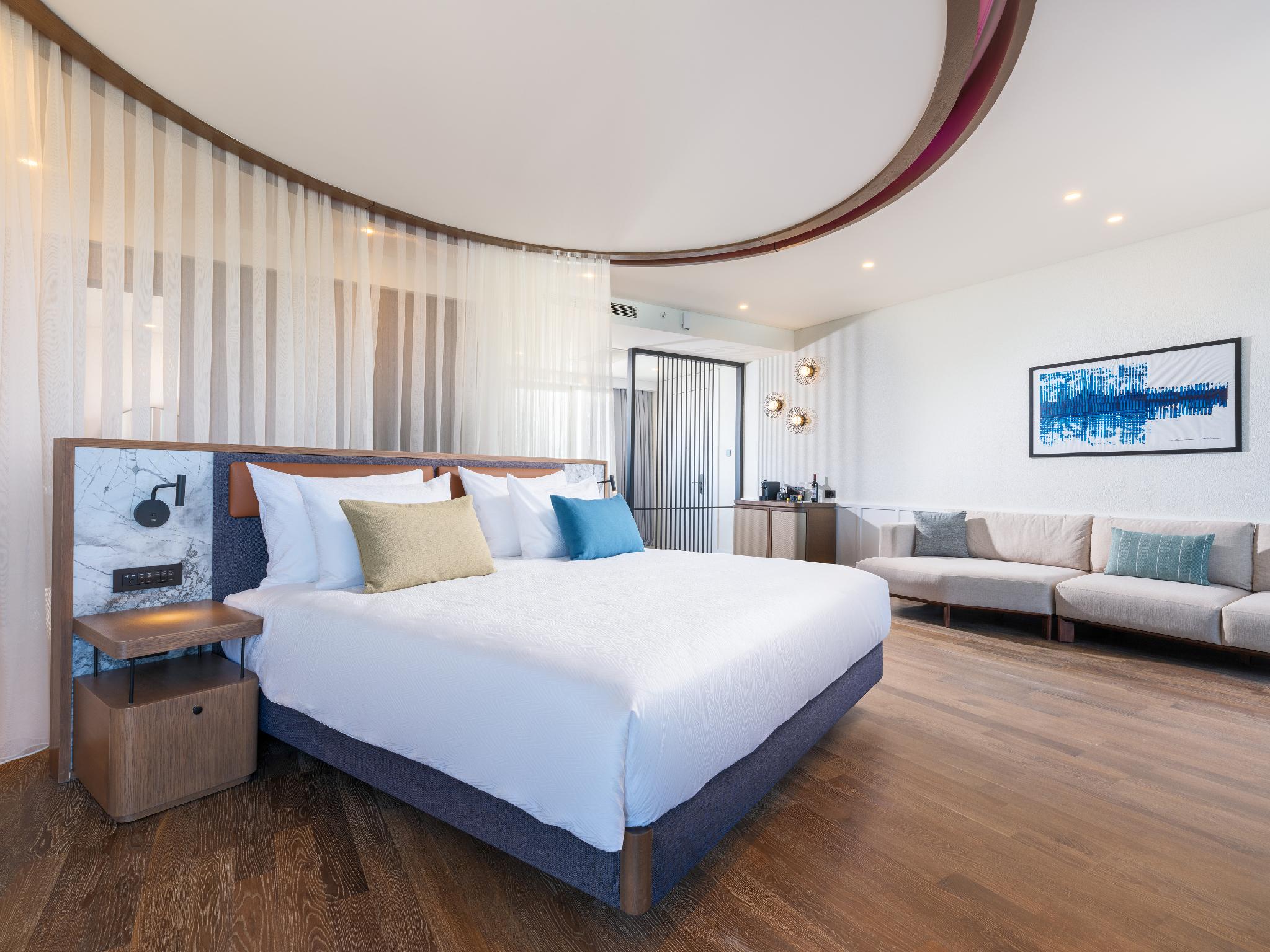 Penthouse, King Bed, Sea View, Sofa, Private Pool, Adult Only