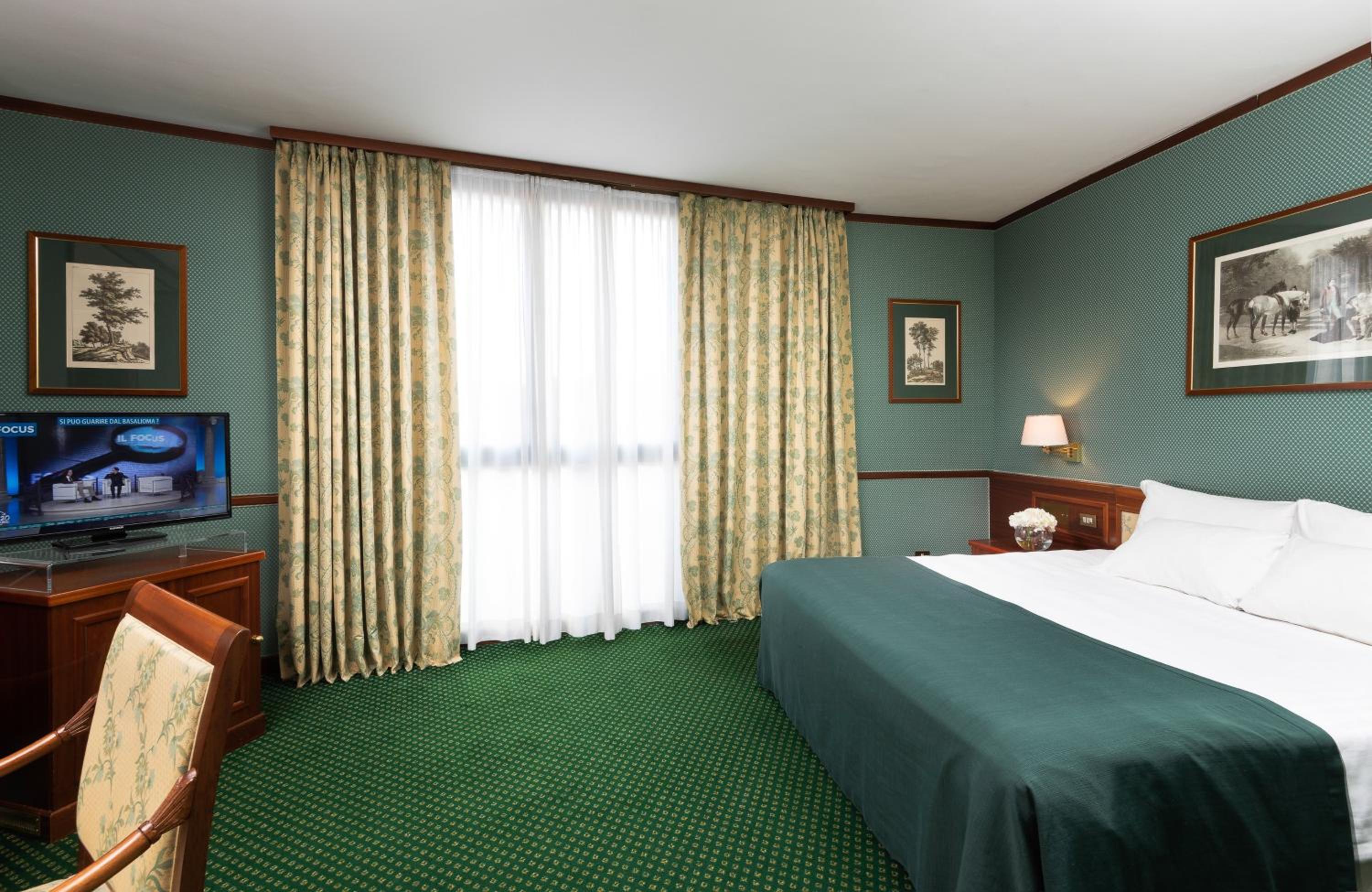 غرفة سوبيريور ثلاثية بسرير كوين وسرير فردي، Leonardo Hotel Milan City Center 3/6