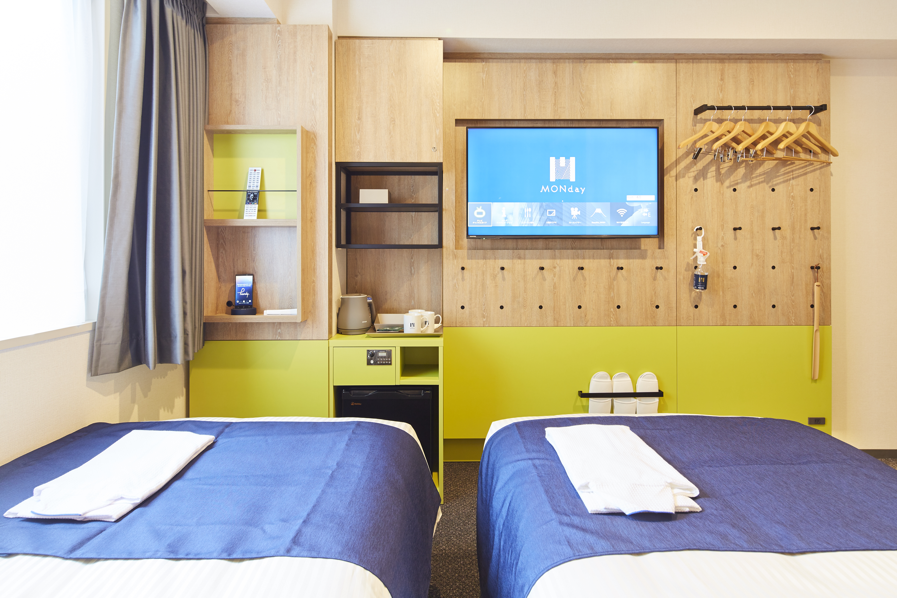 Standard, Twin Beds