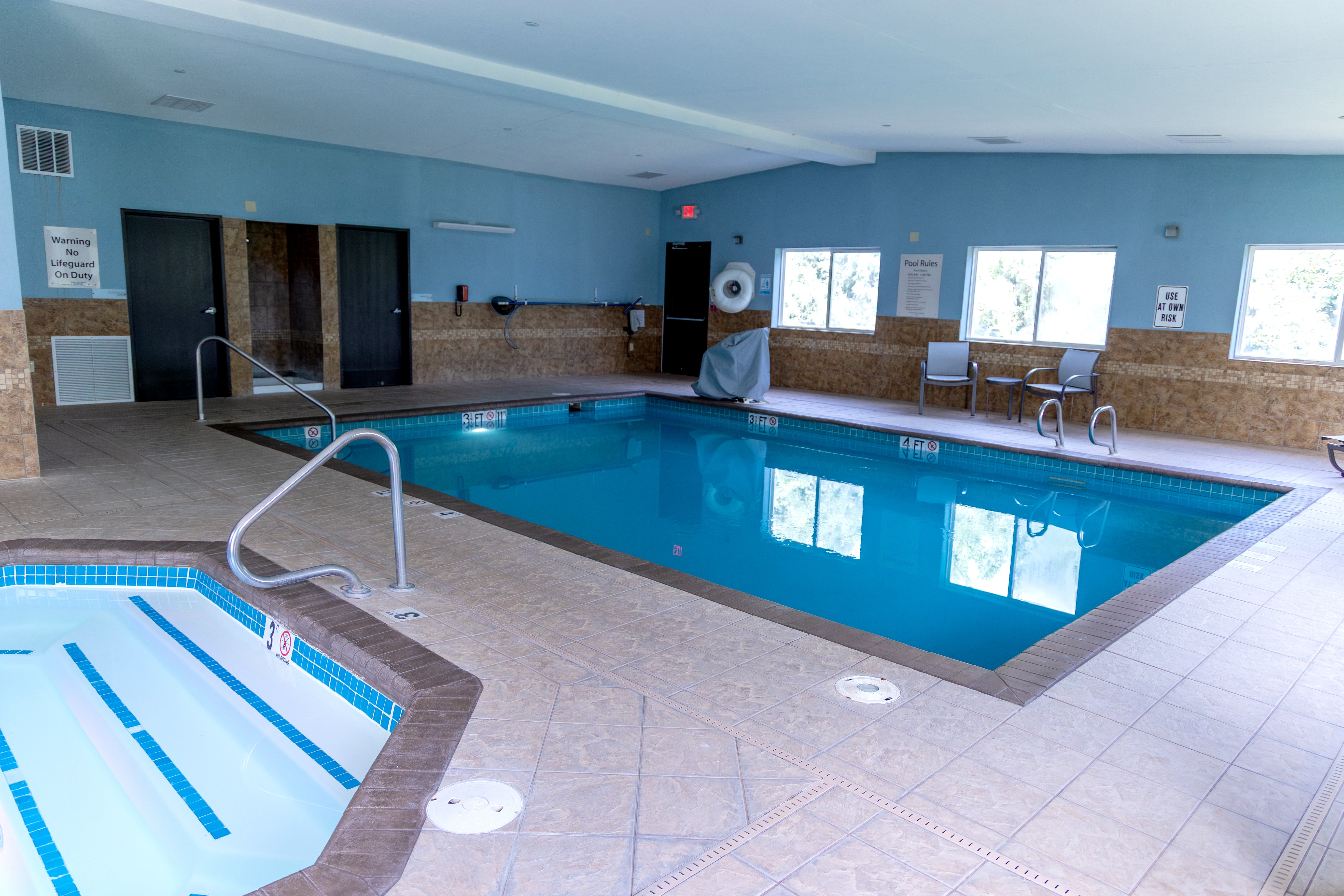 Holiday Inn Express & Suites Torrington 40/78