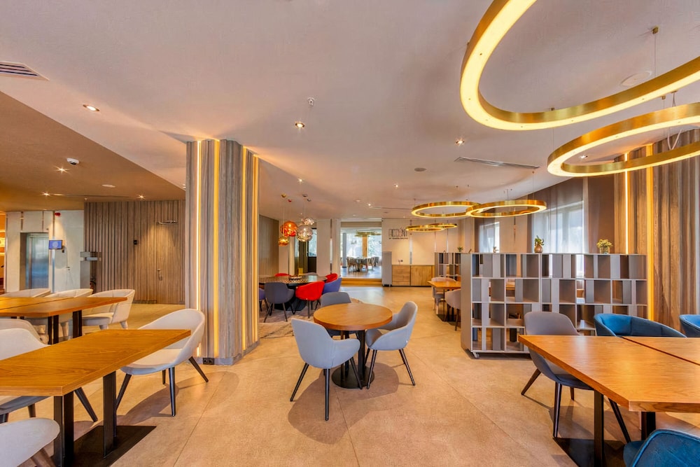 Best Western Plus Congress Hotel 70/77
