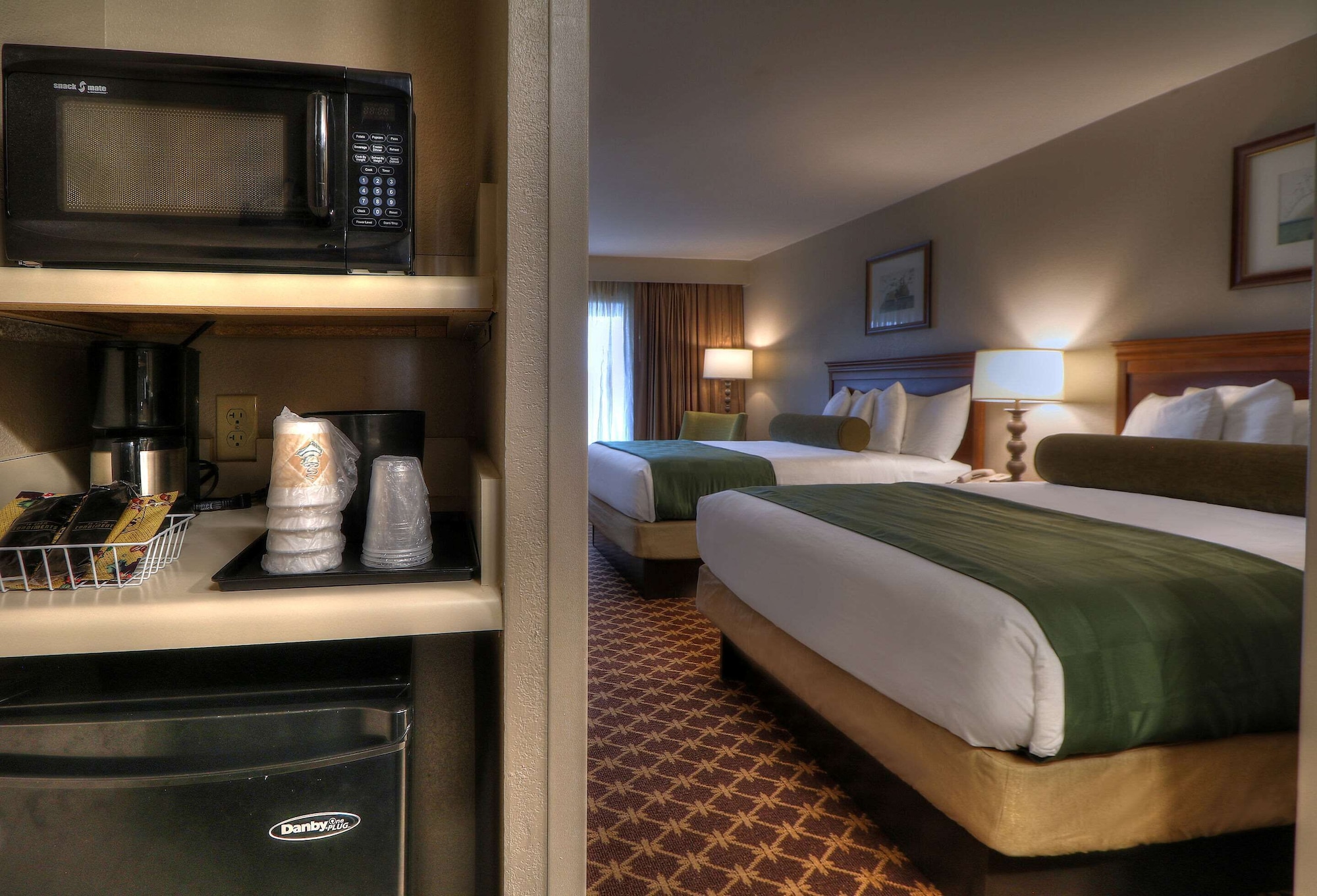 غرفة قياسية بسريرين كوين، Quality Inn Near The Island Pigeon Forge 9/10