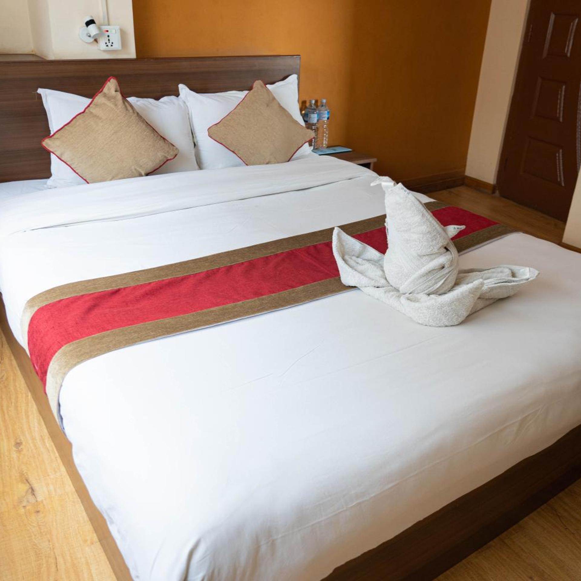 Hotel Rosemary Homes 17/50