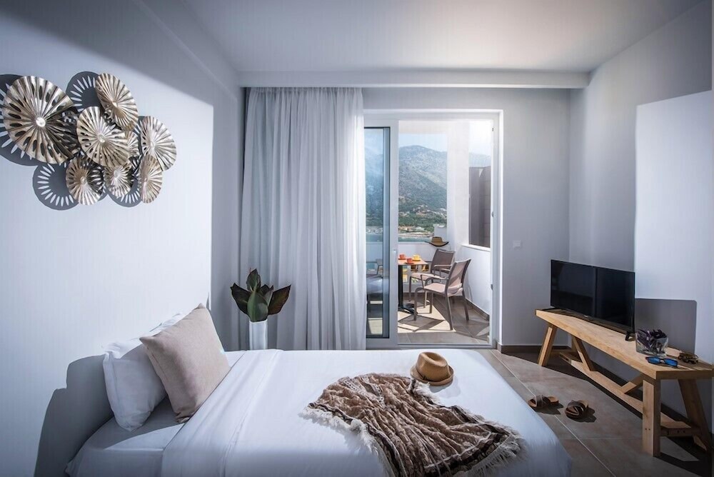 Troulis Apart Hotel 50/74