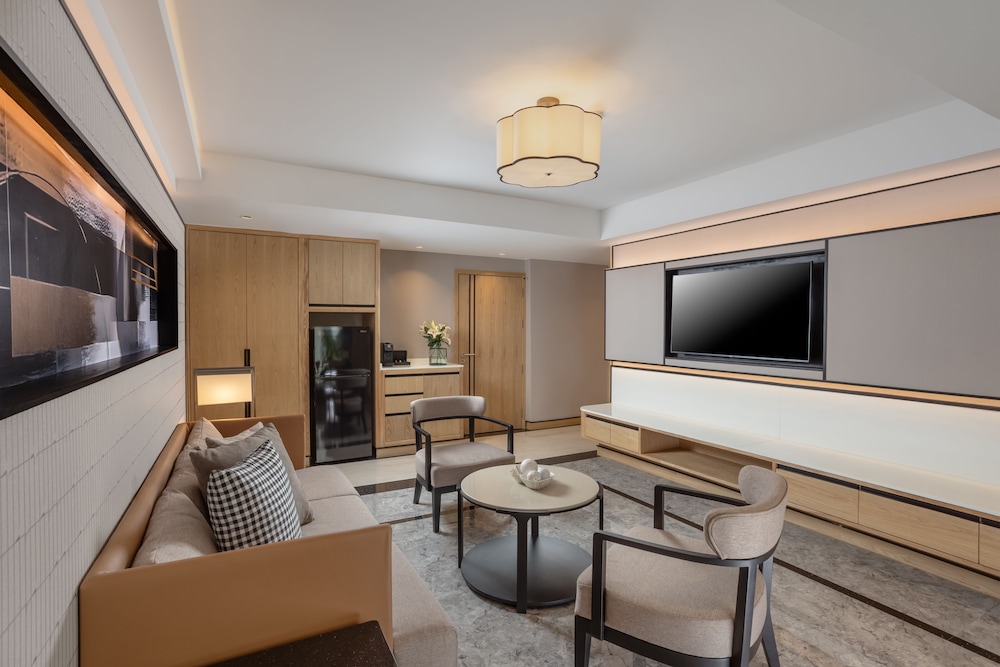 Court Wing Hotel Sukhumvit Bangkok 44/54