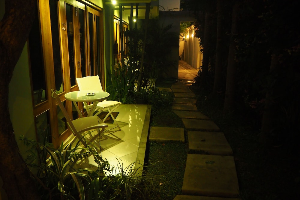 The Gecho Inn Town 44/46