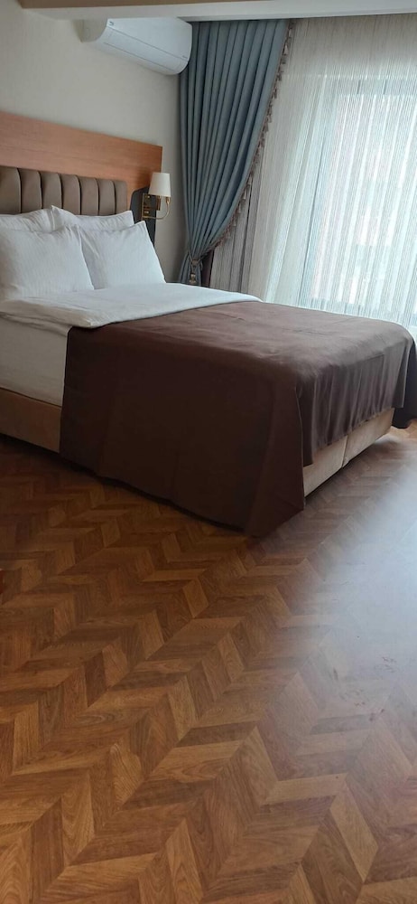 Ak Life Hotel & Suit 20/39