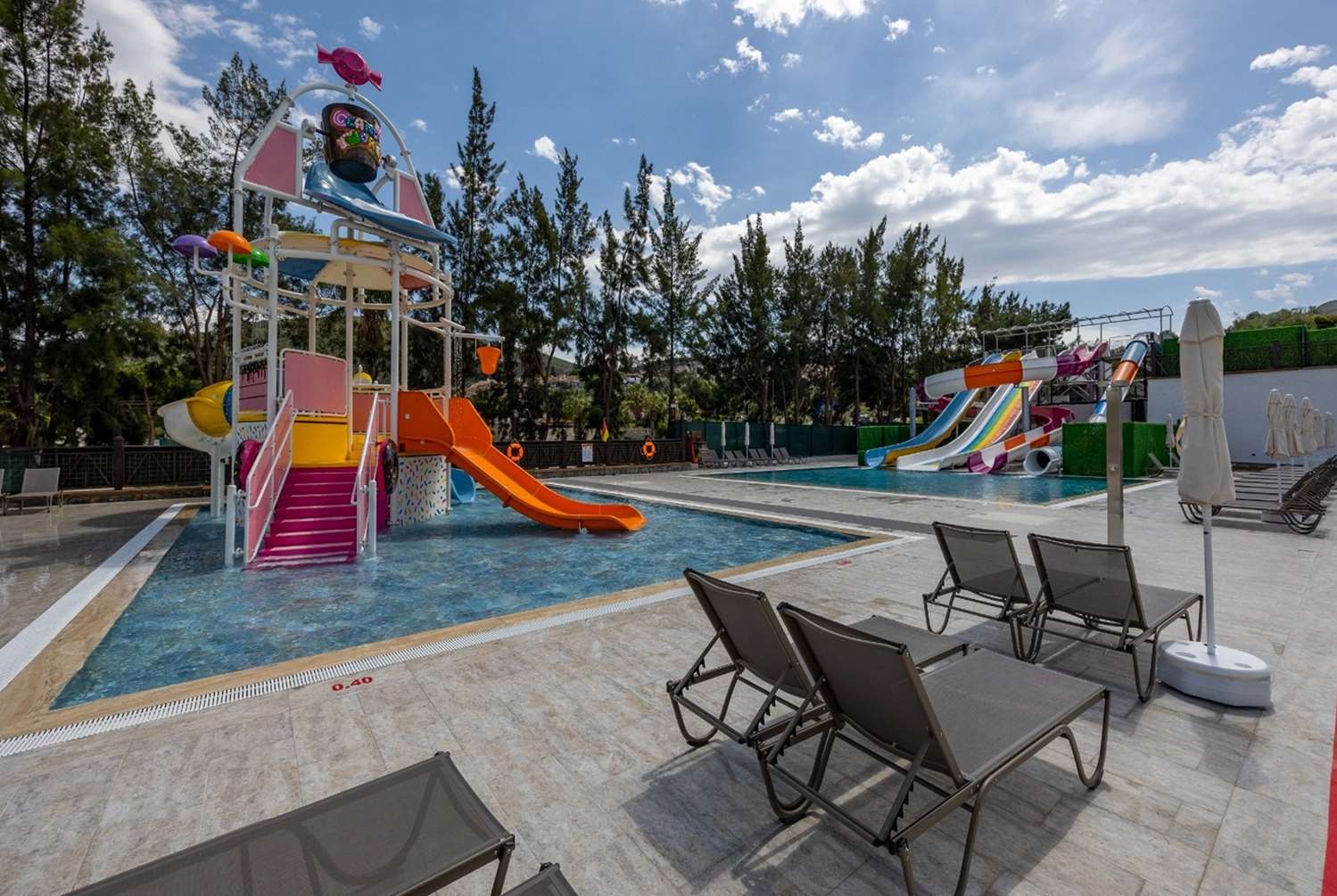 Ramada Hotel and Suites by Wyndham Kusadasi 34/47