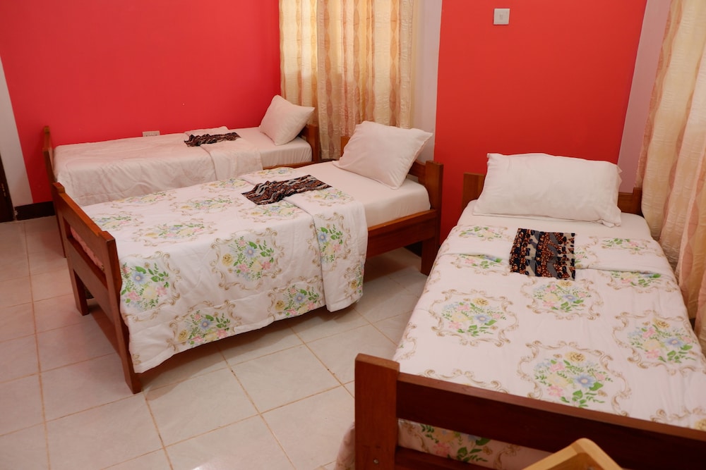 Mama Thea Homes - Hostel 13/45
