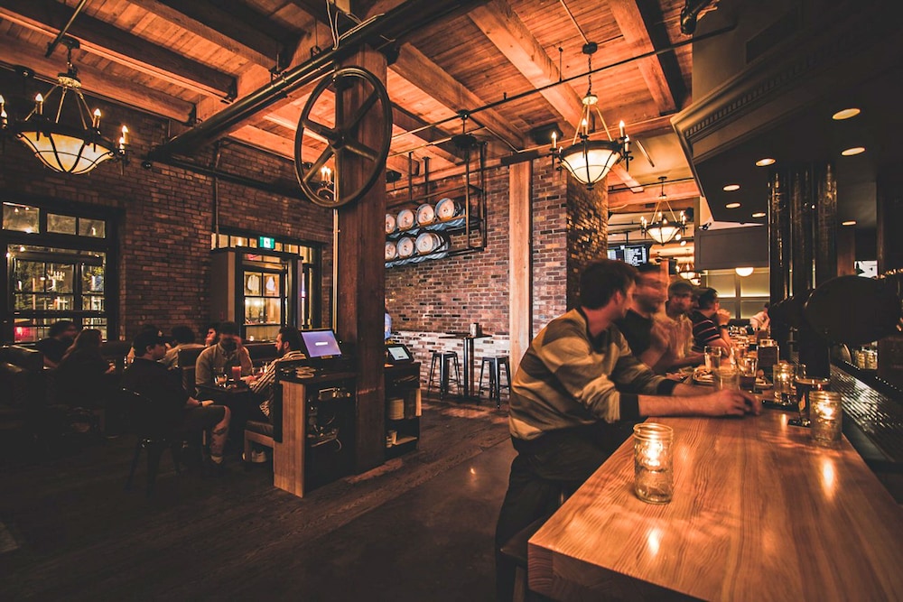 Swans Brewery Pub And Hotel 27/41