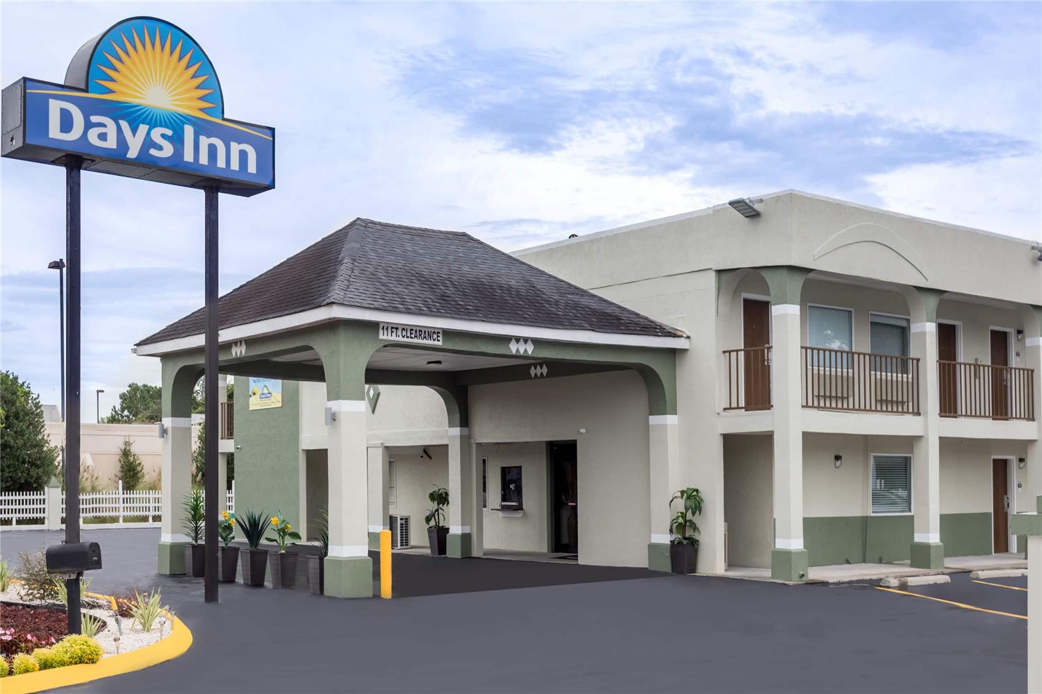 Days Inn By Wyndham Goose Creek 3/31