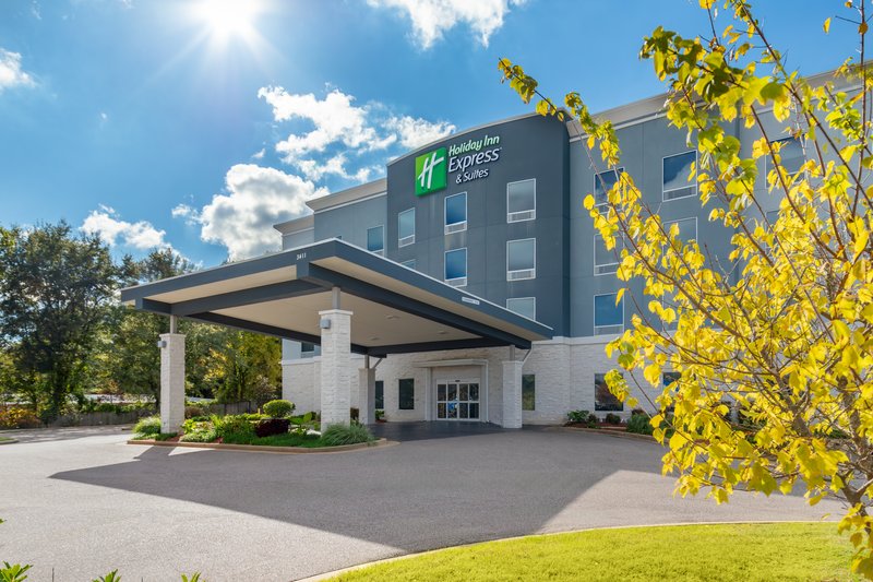 Holiday Inn Express & Suites Memphis Arpt Elvis Presley Blv 49/53