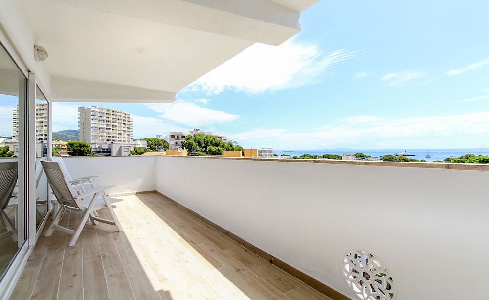 Globales Panama - Adults Only 28/32