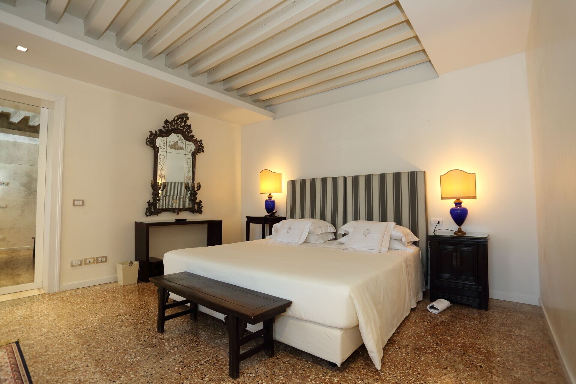 Premium, Suite, King Bed, Canal View, Terrace, Ca' Nigra Lagoon Resort 7/8