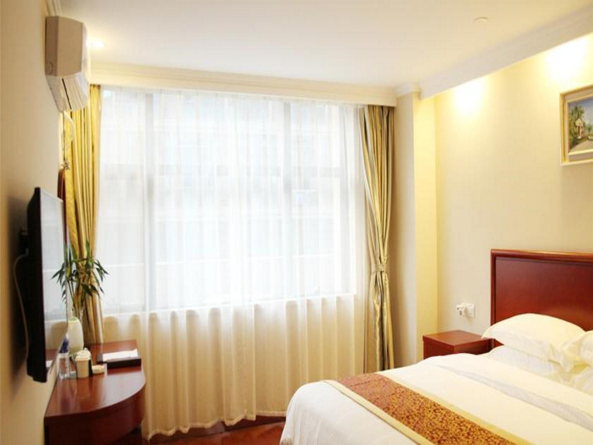 SUPERIOR, DOUBLE BED