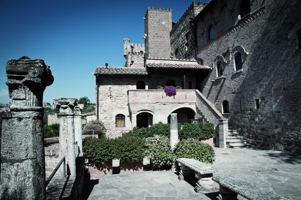 Castello di Monterone 56/64