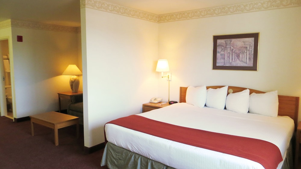 Peppermill Empress Inn 20/65