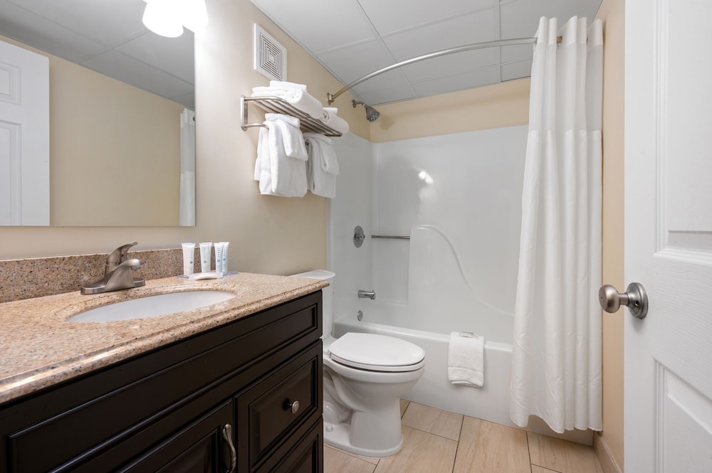 Coastal Palms Inn &amp; Suites 47/50